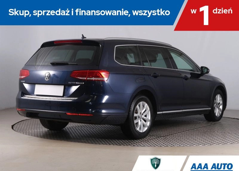 Volkswagen Passat cena 55000 przebieg: 172160, rok produkcji 2015 z Radomyśl Wielki małe 436